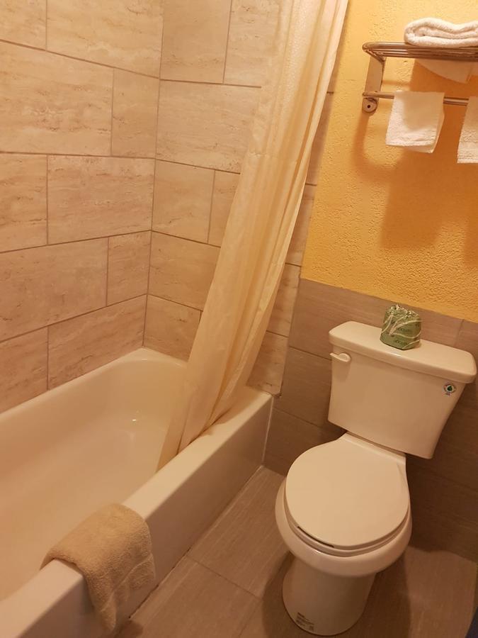 Executive Inn Victoria Εξωτερικό φωτογραφία